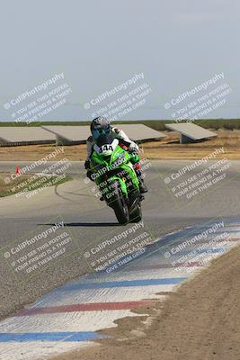 media/Sep-10-2023-Pacific Track Time (Sun) [[44210541ad]]/Group C/1240pm (Wheelie Bump)/